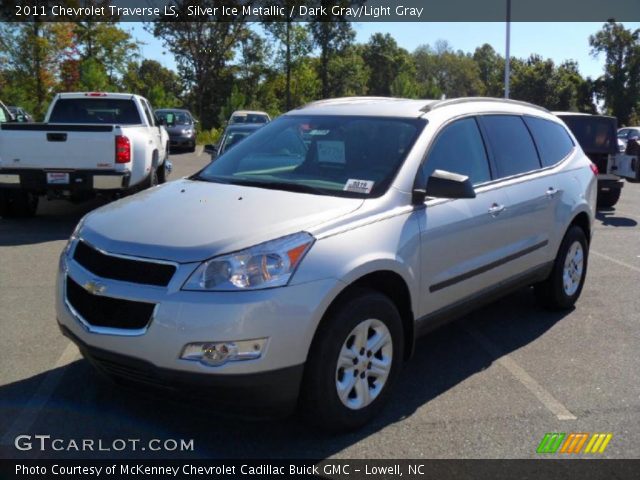 2011 Chevrolet Traverse LS in Silver Ice Metallic
