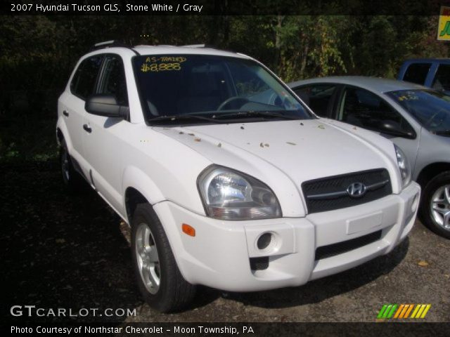 2007 Hyundai Tucson GLS in Stone White