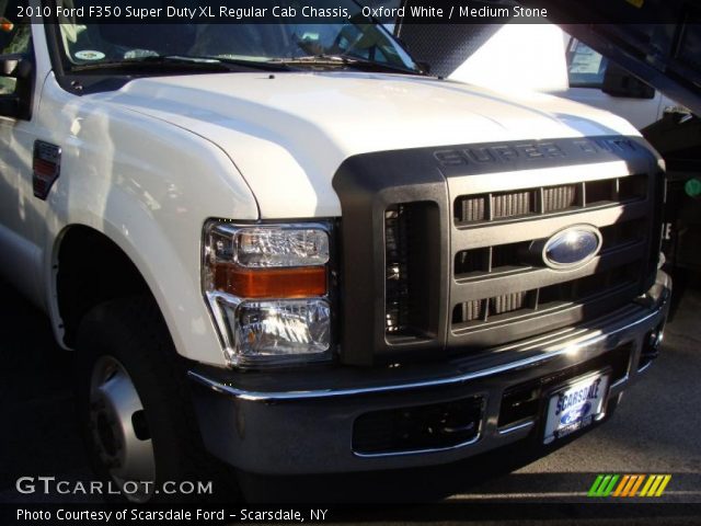2010 Ford F350 Super Duty XL Regular Cab Chassis in Oxford White