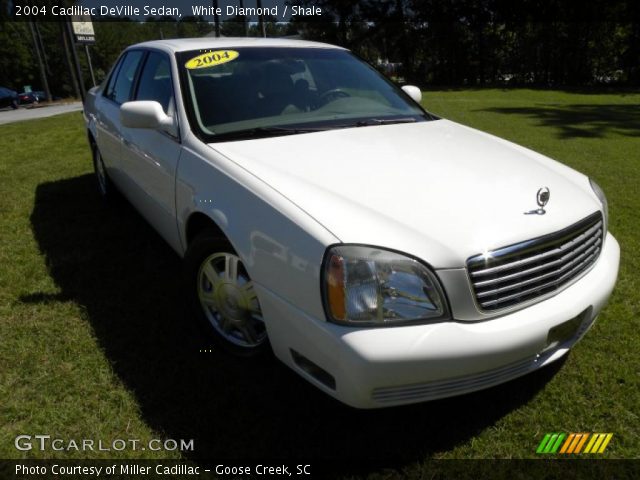 2004 Cadillac DeVille Sedan in White Diamond