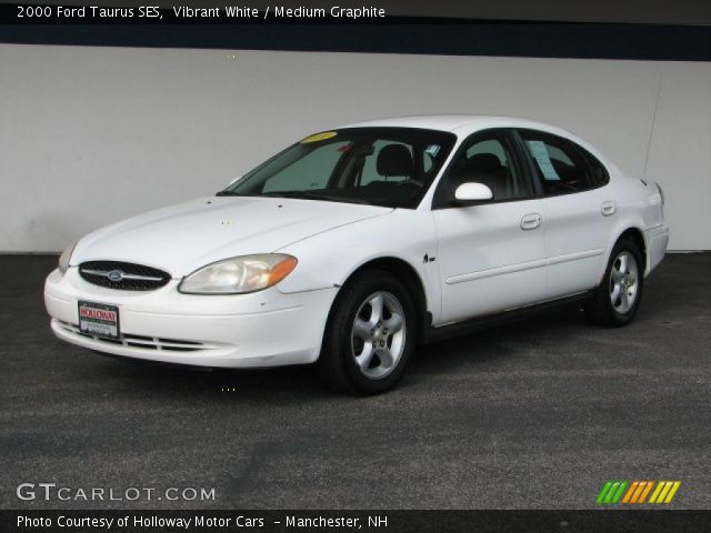 2000 Ford Taurus SES in Vibrant White