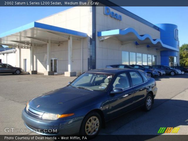 2002 Saturn L Series L200 Sedan in Medium Blue