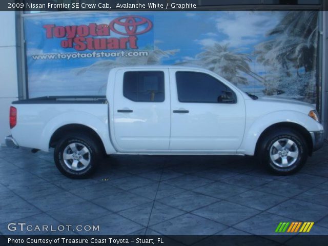 2009 Nissan Frontier SE Crew Cab in Avalanche White