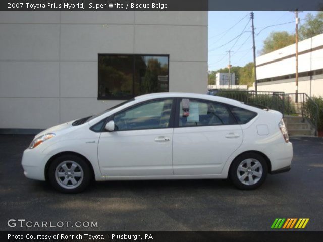 2007 Toyota Prius Hybrid in Super White