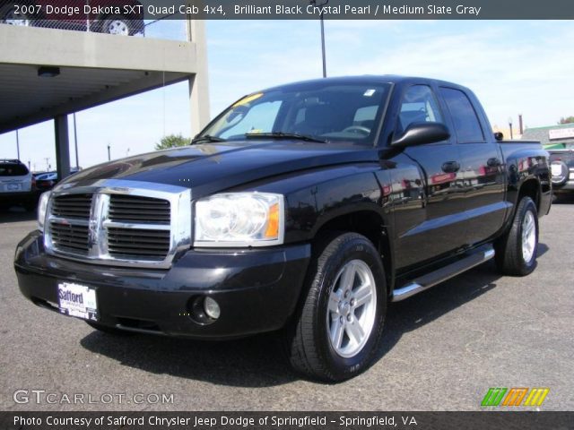 2007 Dodge Dakota SXT Quad Cab 4x4 in Brilliant Black Crystal Pearl