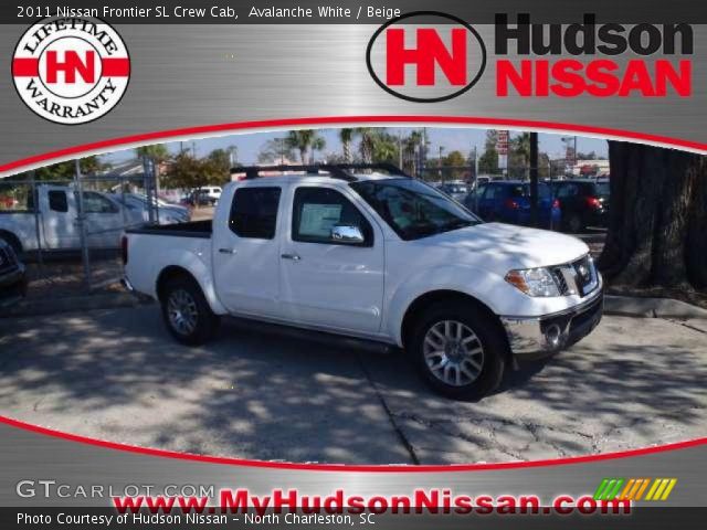 2011 Nissan Frontier SL Crew Cab in Avalanche White