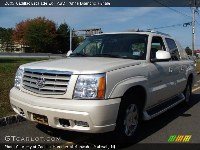 2005 Cadillac Escalade EXT AWD in White Diamond