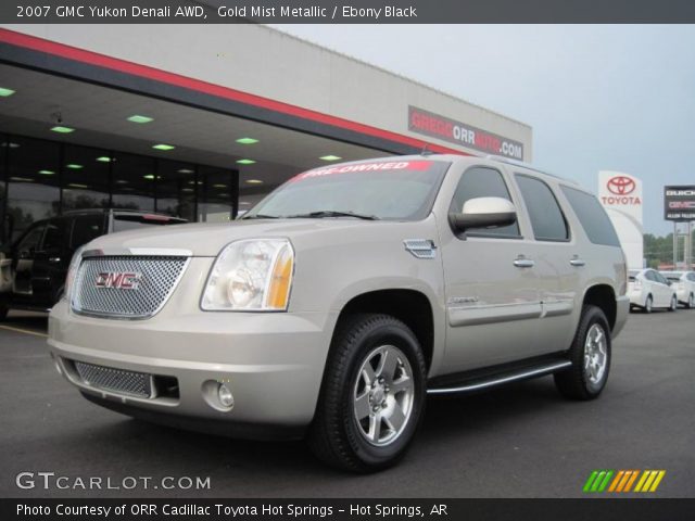 2007 GMC Yukon Denali AWD in Gold Mist Metallic