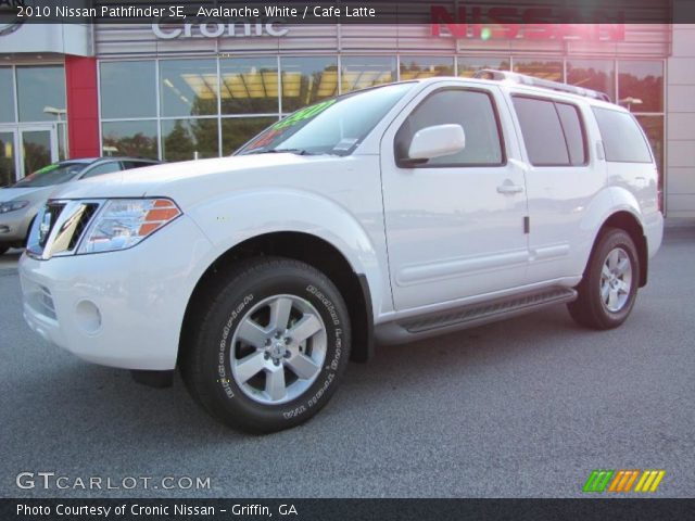 2010 Nissan Pathfinder SE in Avalanche White