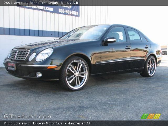 2004 Mercedes-Benz E 320 Sedan in Black