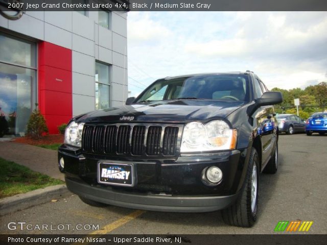 2007 Jeep Grand Cherokee Laredo 4x4 in Black