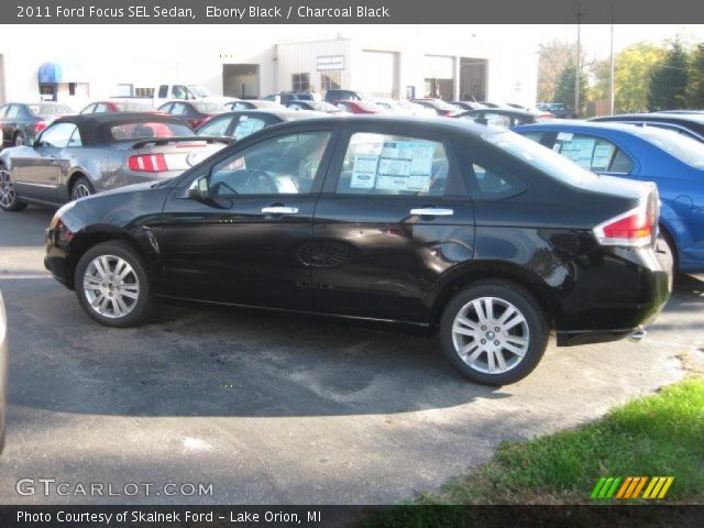 2011 Ford Focus SEL Sedan in Ebony Black