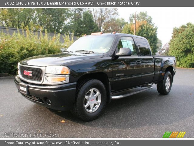 2002 GMC Sierra 1500 Denali Extended Cab 4WD in Onyx Black