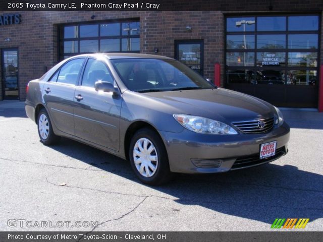 2005 Toyota Camry LE in Phantom Gray Pearl