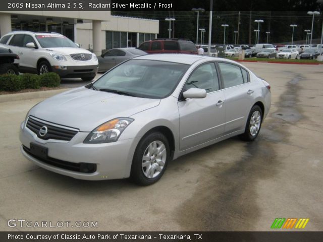 2009 Nissan Altima 2.5 S in Radiant Silver Metallic