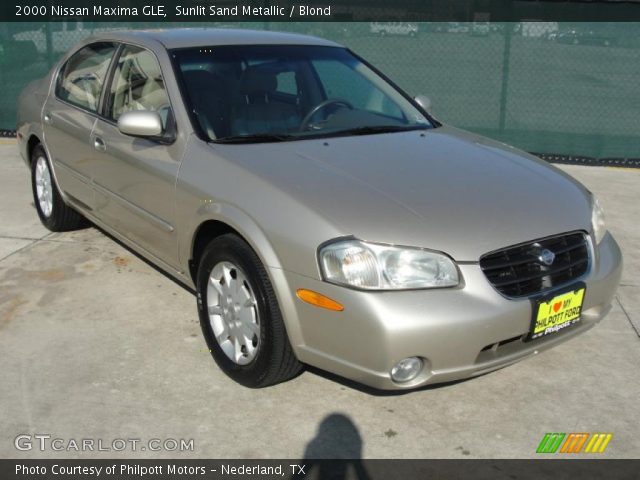 2000 Nissan Maxima GLE in Sunlit Sand Metallic