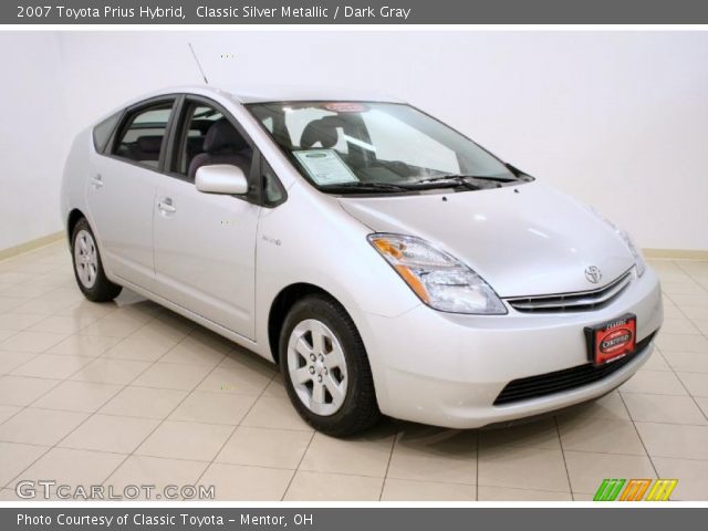 2007 Toyota Prius Hybrid in Classic Silver Metallic