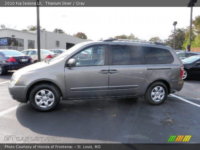 2010 Kia Sedona LX in Titanium Silver