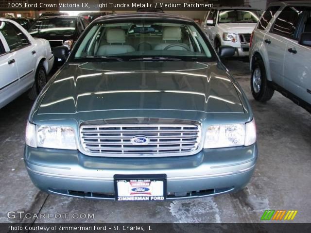 2005 Ford Crown Victoria LX in Light Tundra Metallic