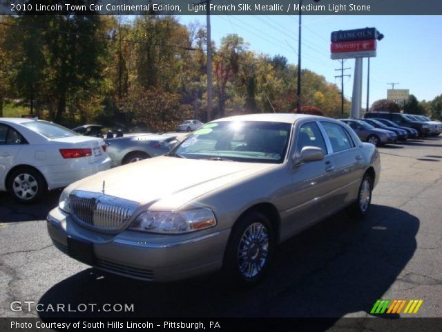 2010 Lincoln Town Car Continental Edition in Light French Silk Metallic