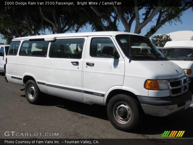 2000 Dodge Ram Van 3500 Passenger in Bright White
