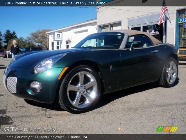 2007 Pontiac Solstice Roadster in Envious Green