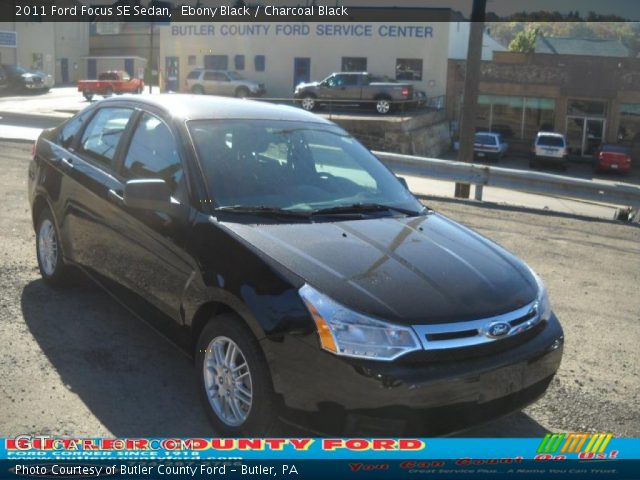 2011 Ford Focus SE Sedan in Ebony Black