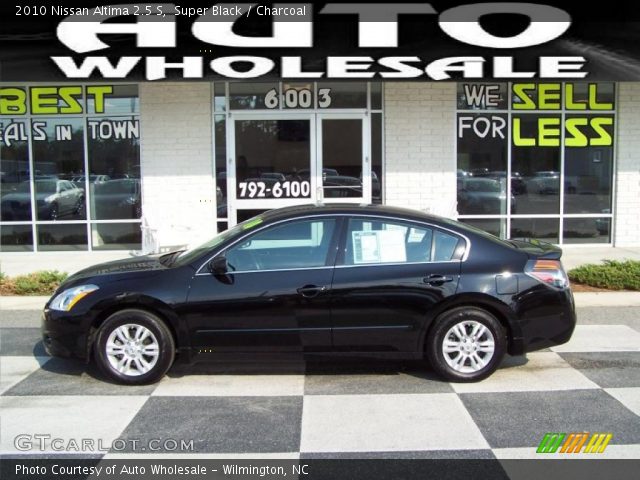 2010 Nissan Altima 2.5 S in Super Black