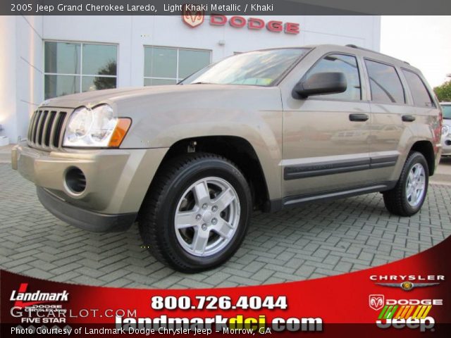 2005 Jeep Grand Cherokee Laredo in Light Khaki Metallic