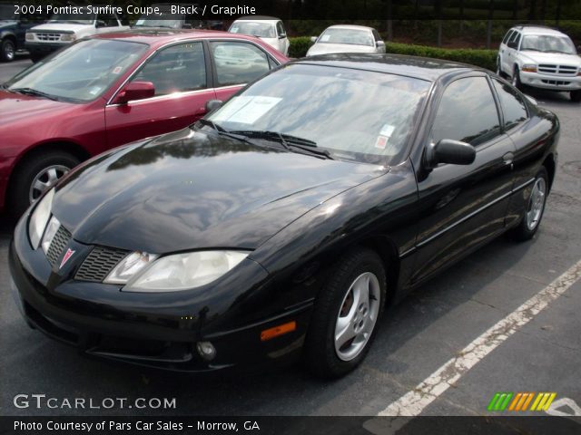 2004 Pontiac Sunfire Coupe in Black