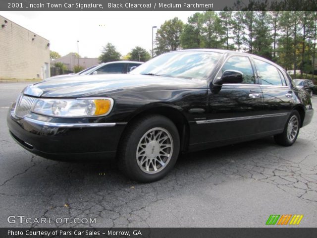 2001 Lincoln Town Car Signature in Black Clearcoat