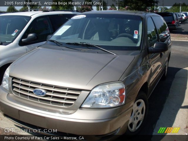 2005 Ford Freestar S in Arizona Beige Metallic