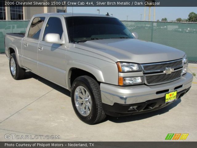 2006 Chevrolet Silverado 1500 LT Crew Cab 4x4 in Silver Birch Metallic