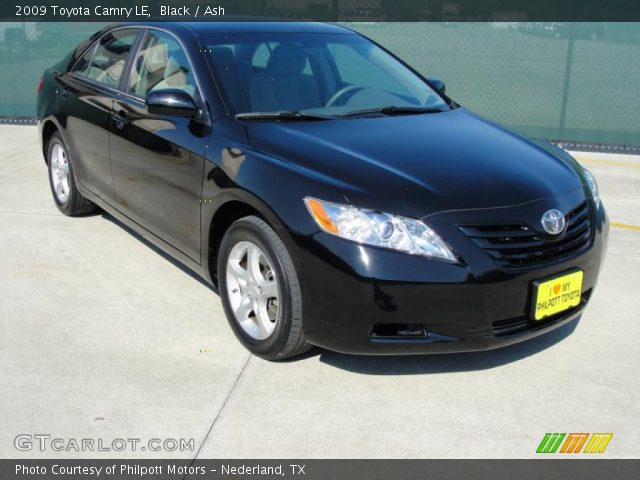 2009 Toyota Camry LE in Black