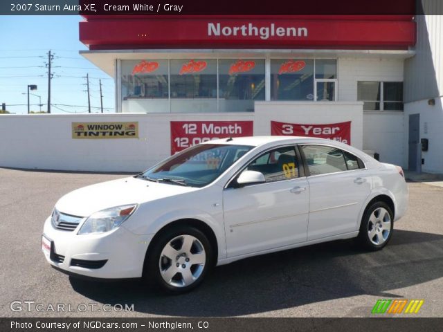 2007 Saturn Aura XE in Cream White