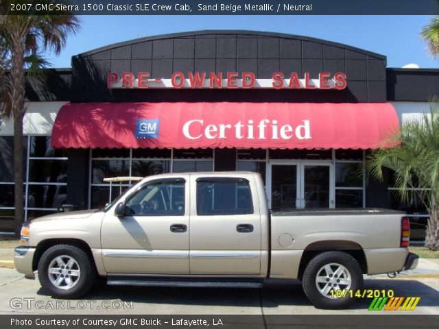 2007 GMC Sierra 1500 Classic SLE Crew Cab in Sand Beige Metallic