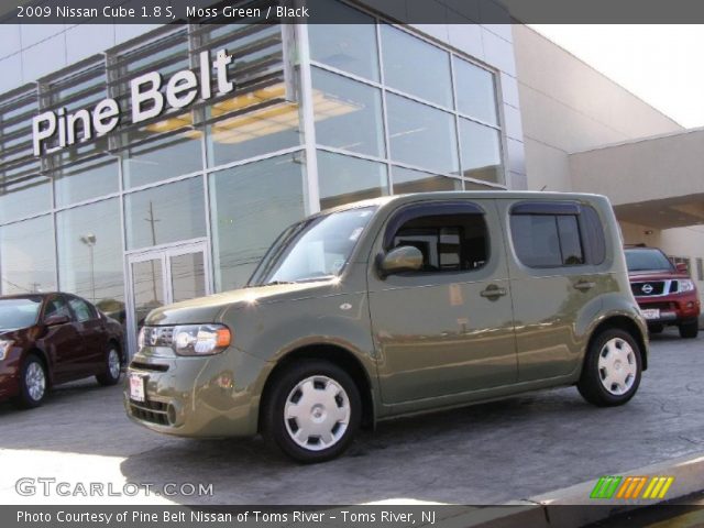 2009 Nissan Cube 1.8 S in Moss Green