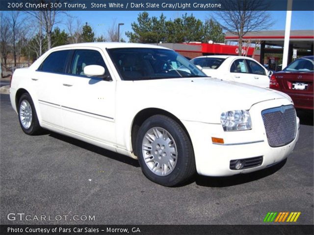 2006 Chrysler 300 Touring in Stone White