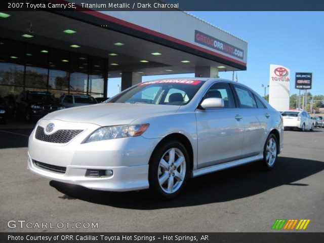 2007 Toyota Camry SE in Titanium Metallic