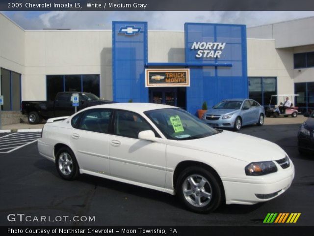 2005 Chevrolet Impala LS in White