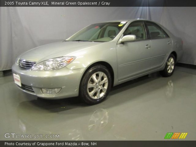 2005 Toyota Camry XLE in Mineral Green Opalescent