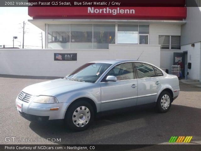 2002 Volkswagen Passat GLS Sedan in Blue Silver Metallic