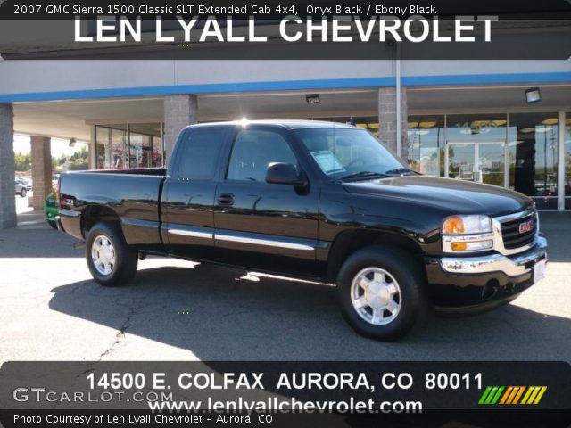 2007 GMC Sierra 1500 Classic SLT Extended Cab 4x4 in Onyx Black