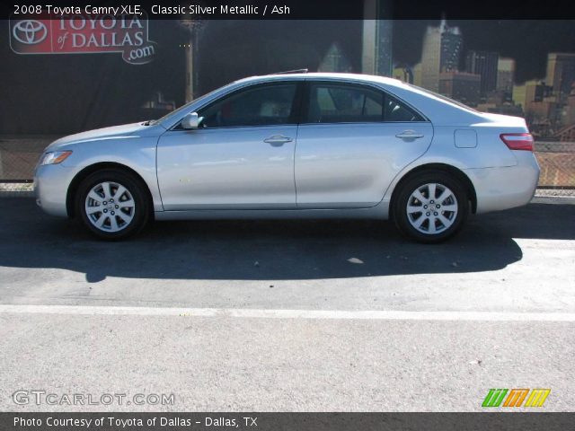 2008 Toyota Camry XLE in Classic Silver Metallic