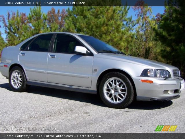 2004 Volvo S40 1.9T in Silver Metallic