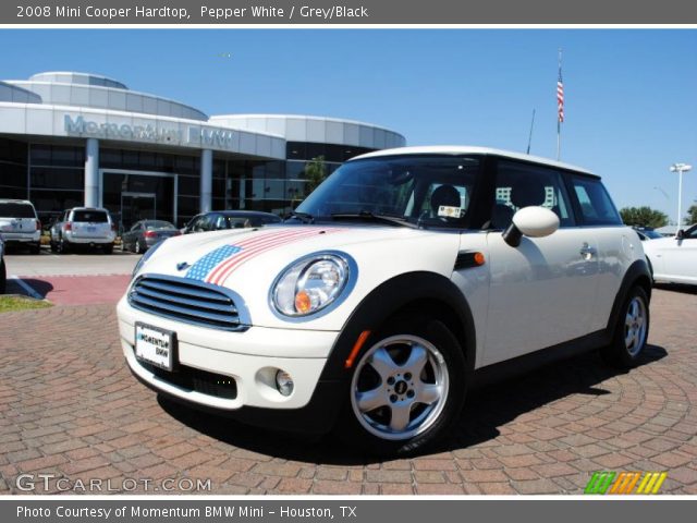 2008 Mini Cooper Hardtop in Pepper White