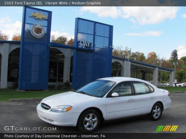2003 Ford Taurus SES in Vibrant White