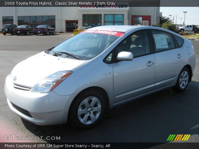 2009 Toyota Prius Hybrid in Classic Silver Metallic