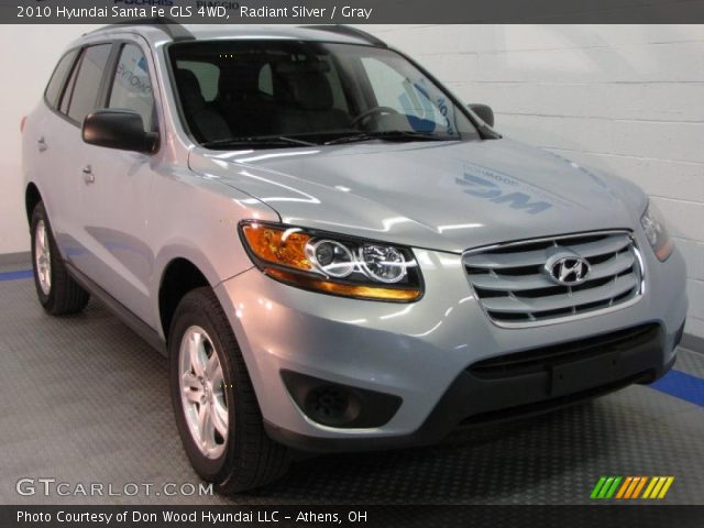 2010 Hyundai Santa Fe GLS 4WD in Radiant Silver