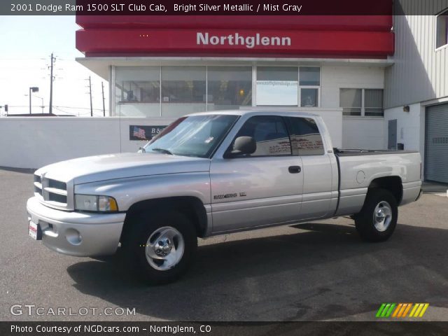 2001 Dodge Ram 1500 SLT Club Cab in Bright Silver Metallic